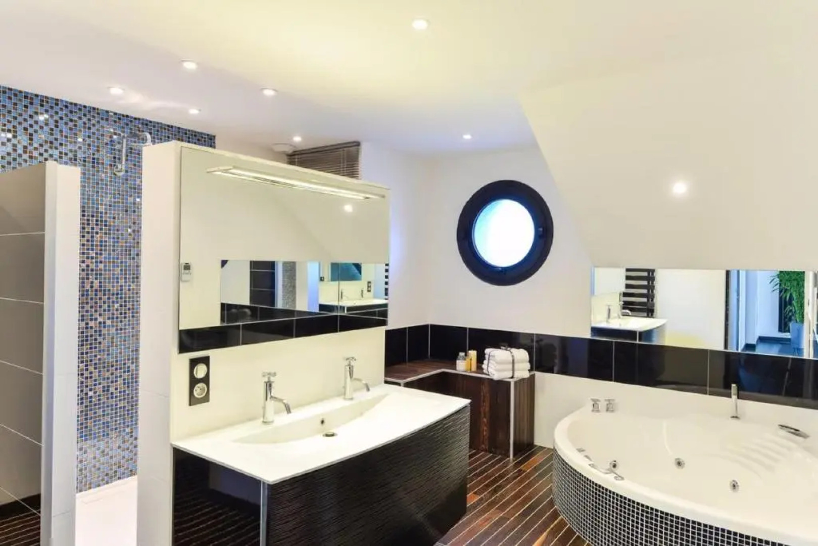 LUXURY Loft Vue mer exceptionnelle 180