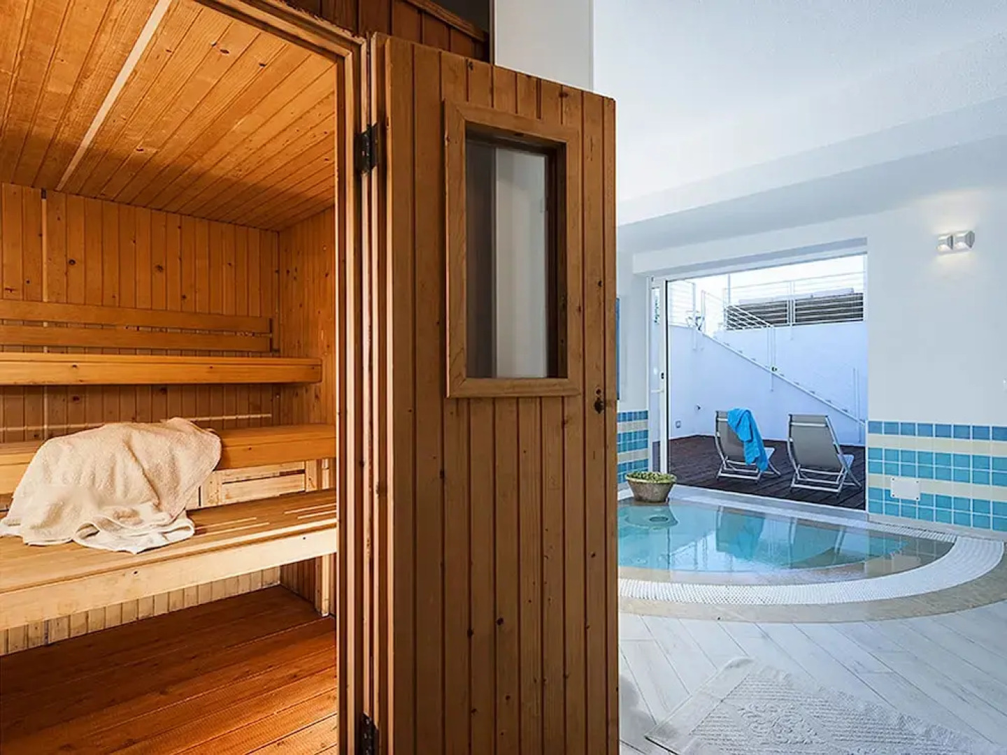 Villa with Private Swimming Pool & Hot Tub near Sea, Modica