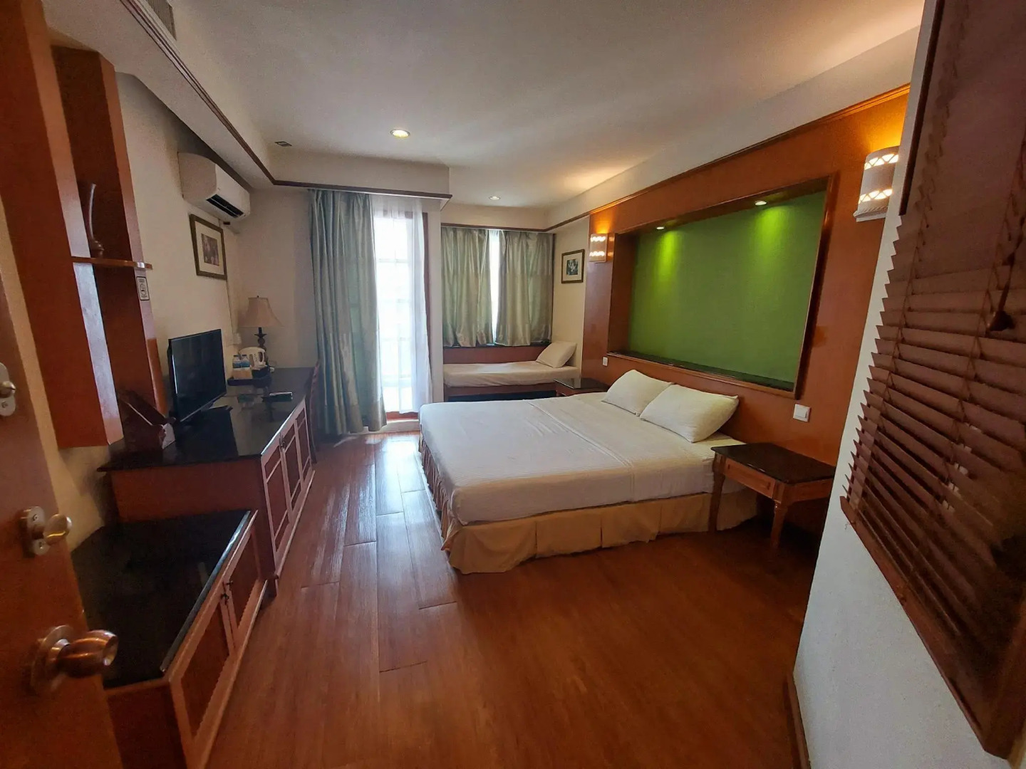 Wonderland Private Chalet Port Dickson