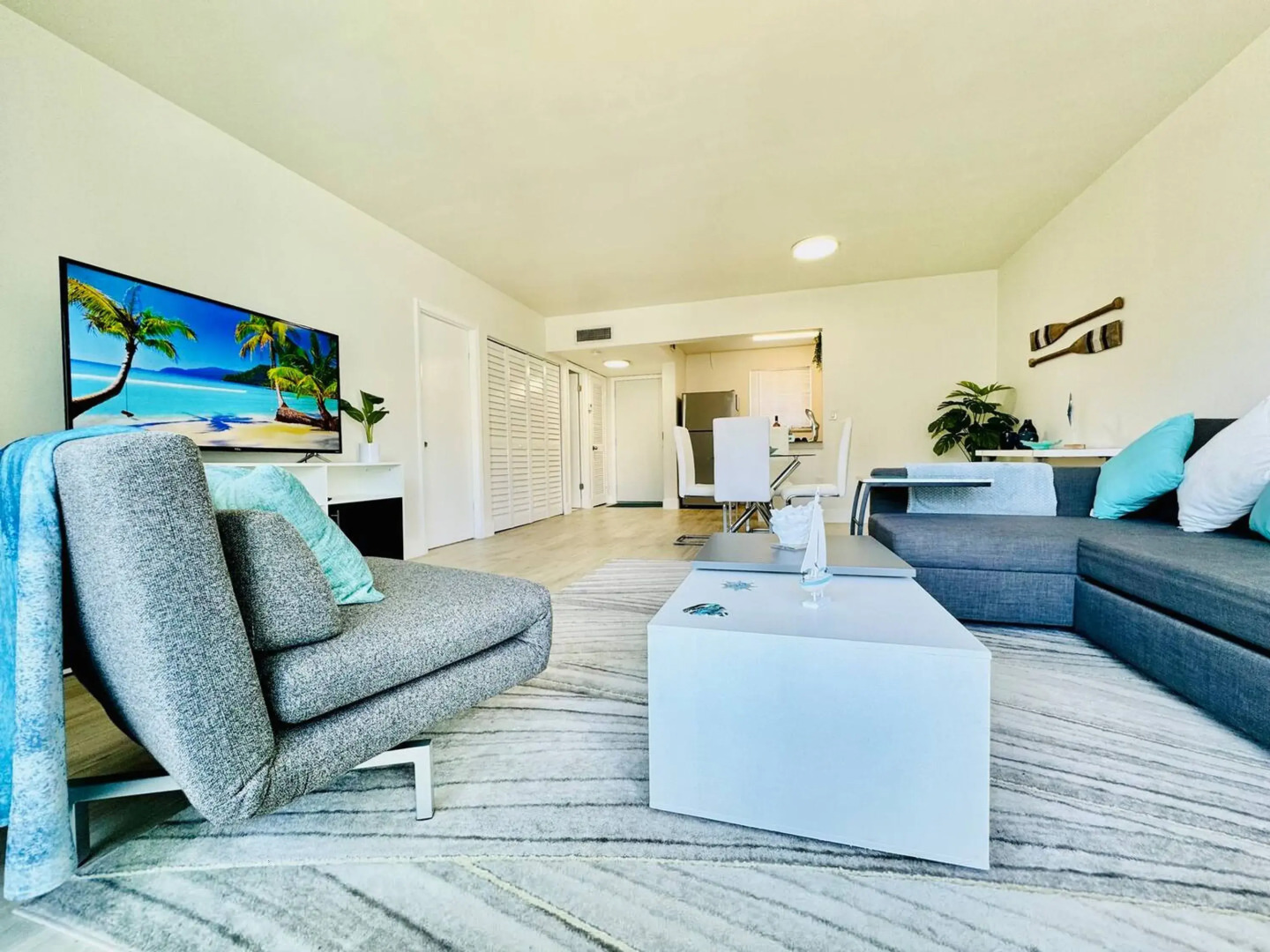 Waterfront 1BR Parking Walk to the Beach