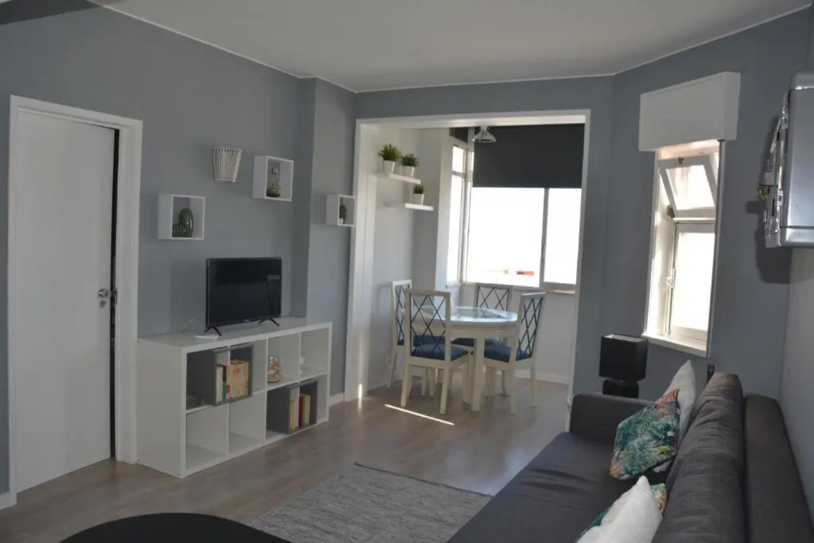 Apartamento Vista Mar a menos de 50m da praia.