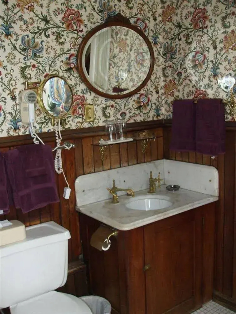 The Harry Packer Mansion Inn