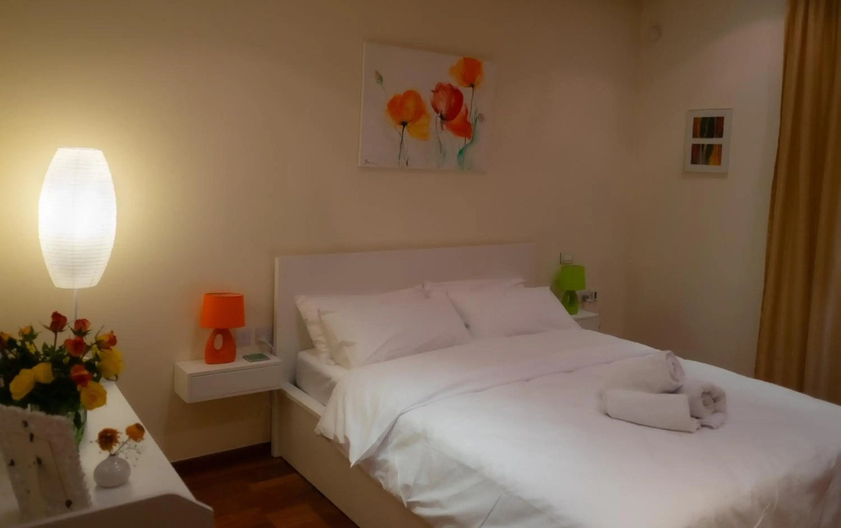 Valletta Collection - Merchant Str Apartment with large yard