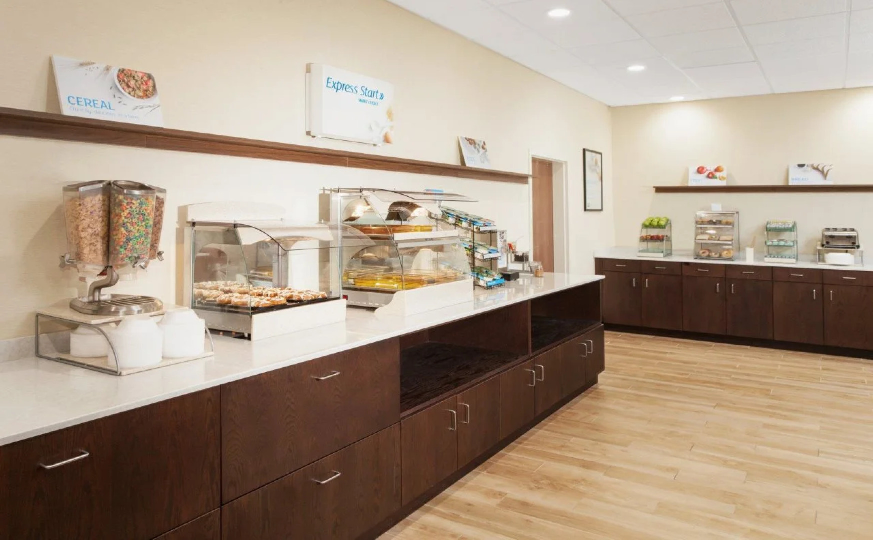 Holiday Inn Express & Suites Sandusky by IHG