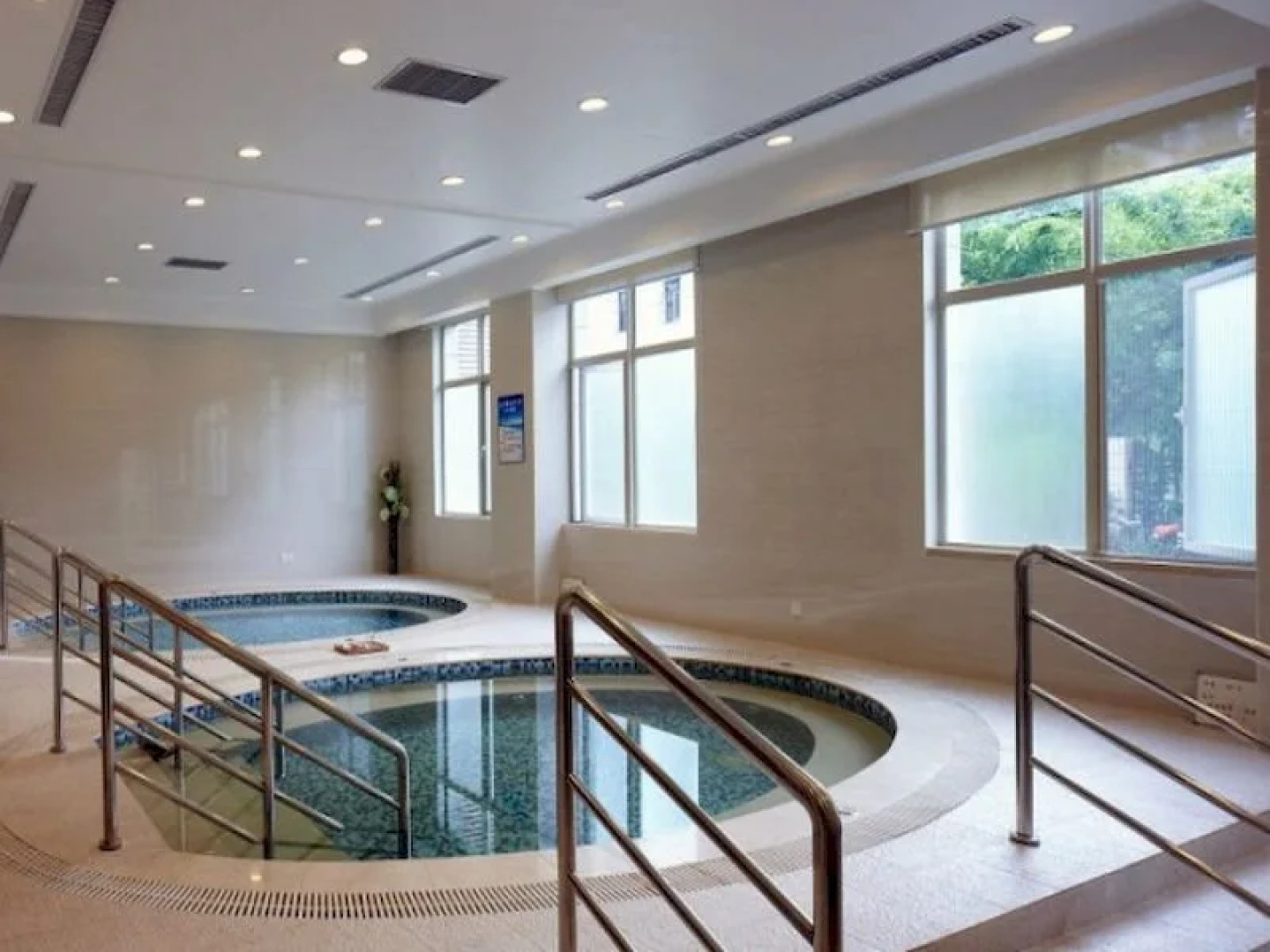 Golden Height Hotel