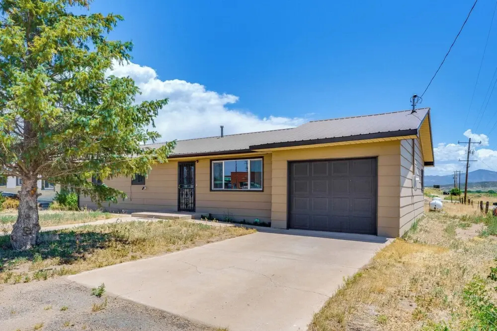 Family Fun: Mountain-view Home in Fort Garland!