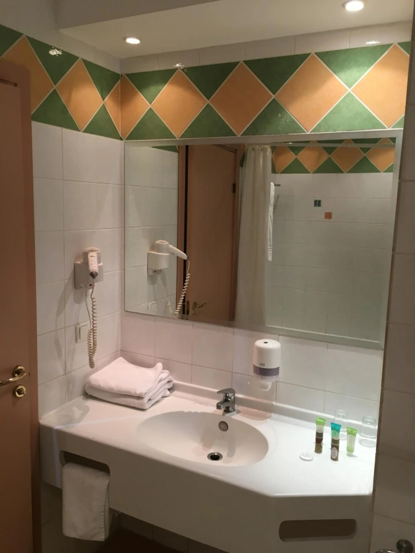 Portes Beach Hotel