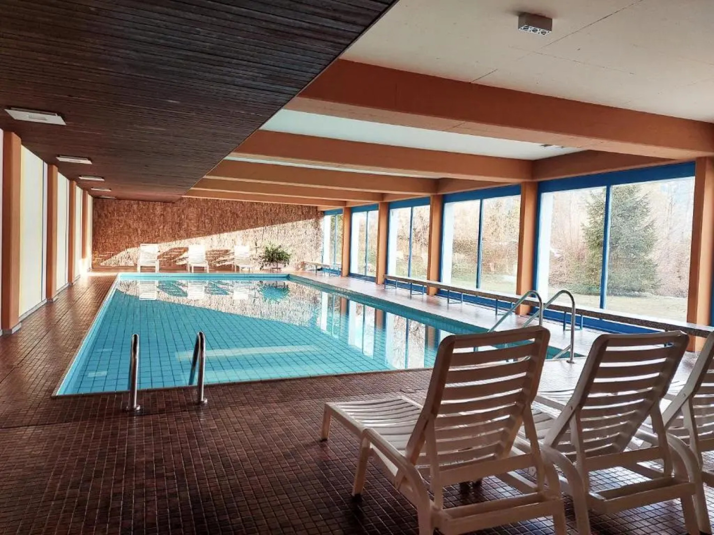 LAAX central holiday apartment with pool & sauna