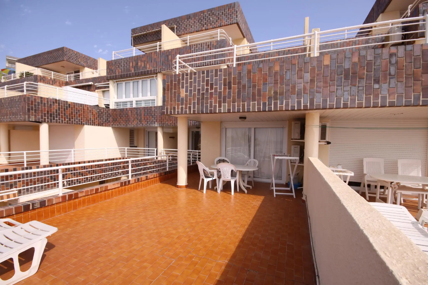 Arpon 23C - Ground floor apartment with sea view