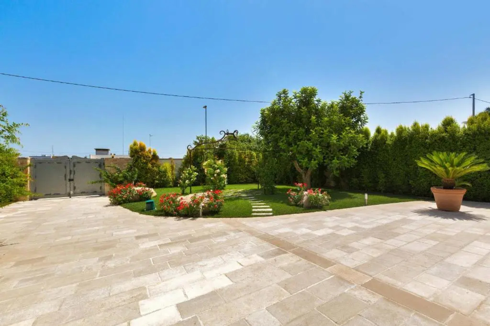 Villa Marodi' Luxury House by BarbarHouse