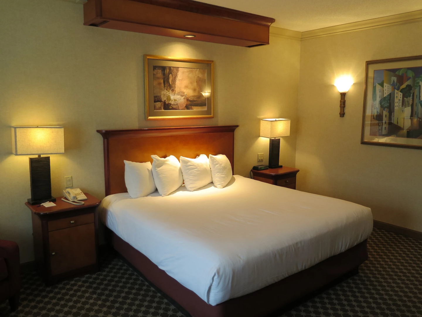 Harrah's Joliet Casino & Hotel - A Caesars Rewards Destination