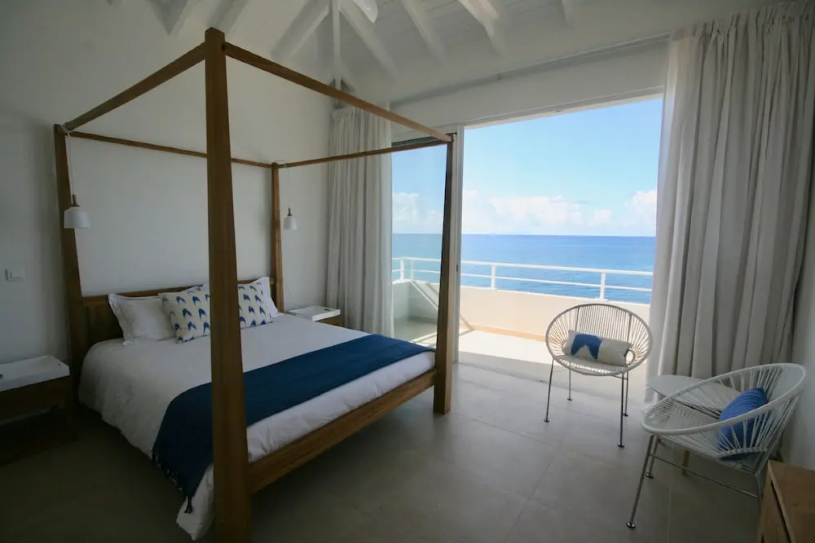Villa Aqua by Island Properties Online