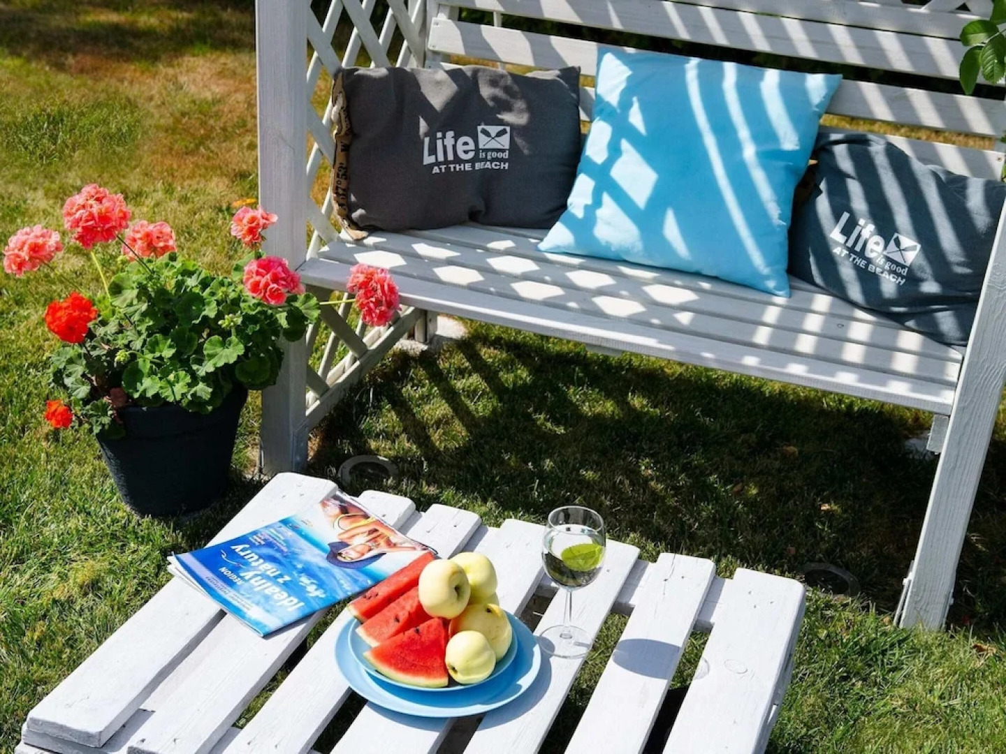 A Luxury Villa in a Seaside Village.living Room, 2 Bedrooms, 2 Bathrooms, Garden