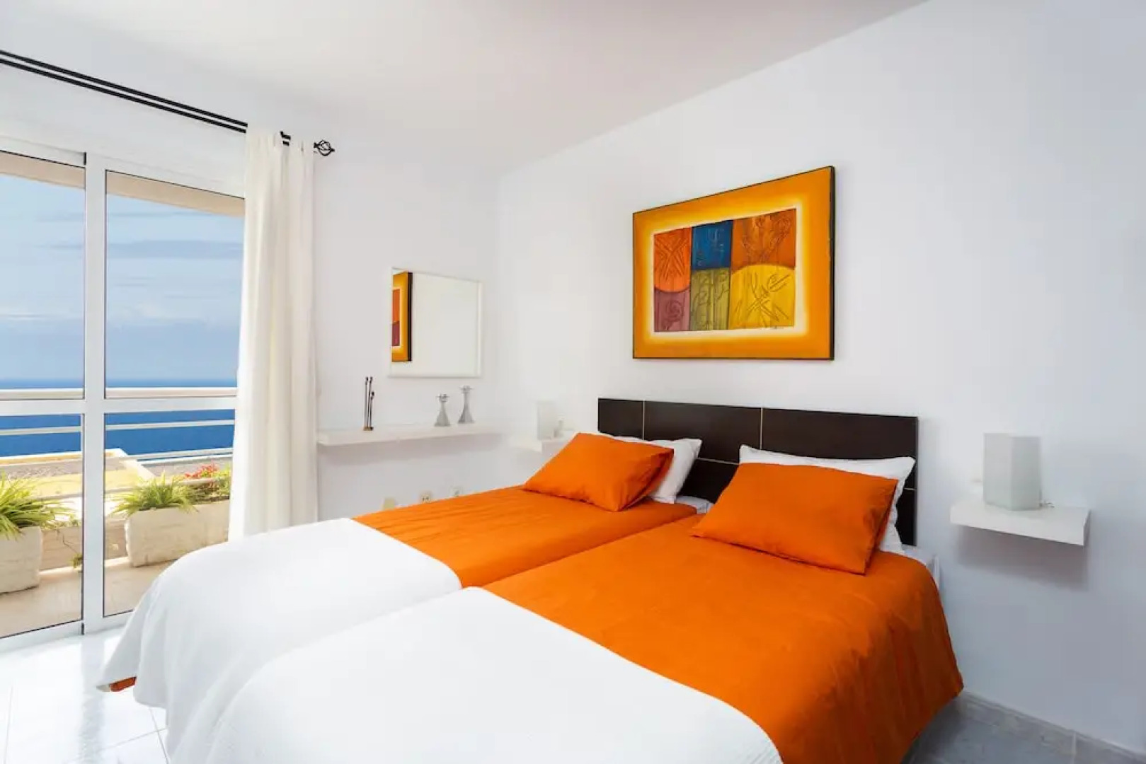 Duplex Acorán with pool and sea view