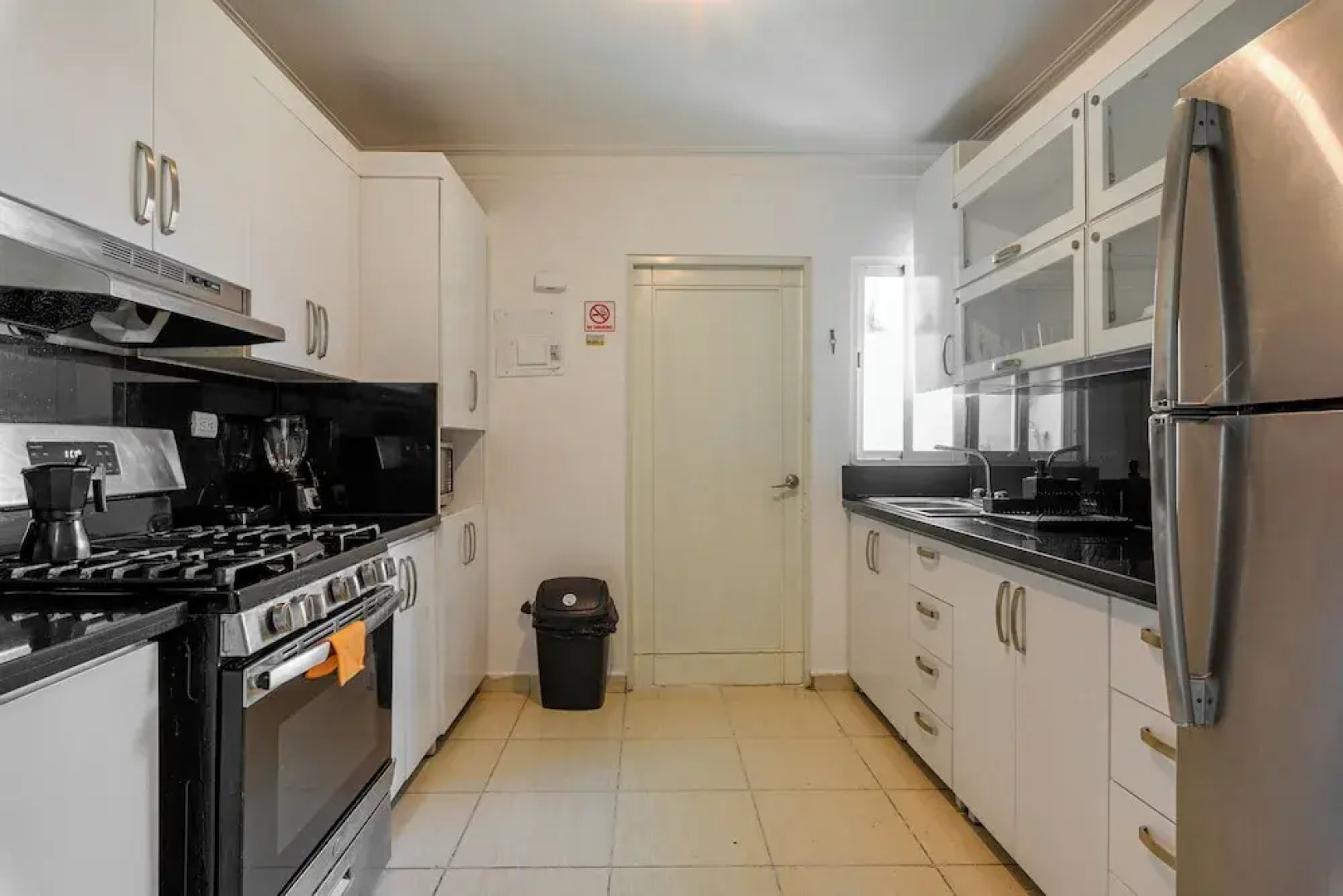 Oceanfront Condo in Ave. España Sleeps 8