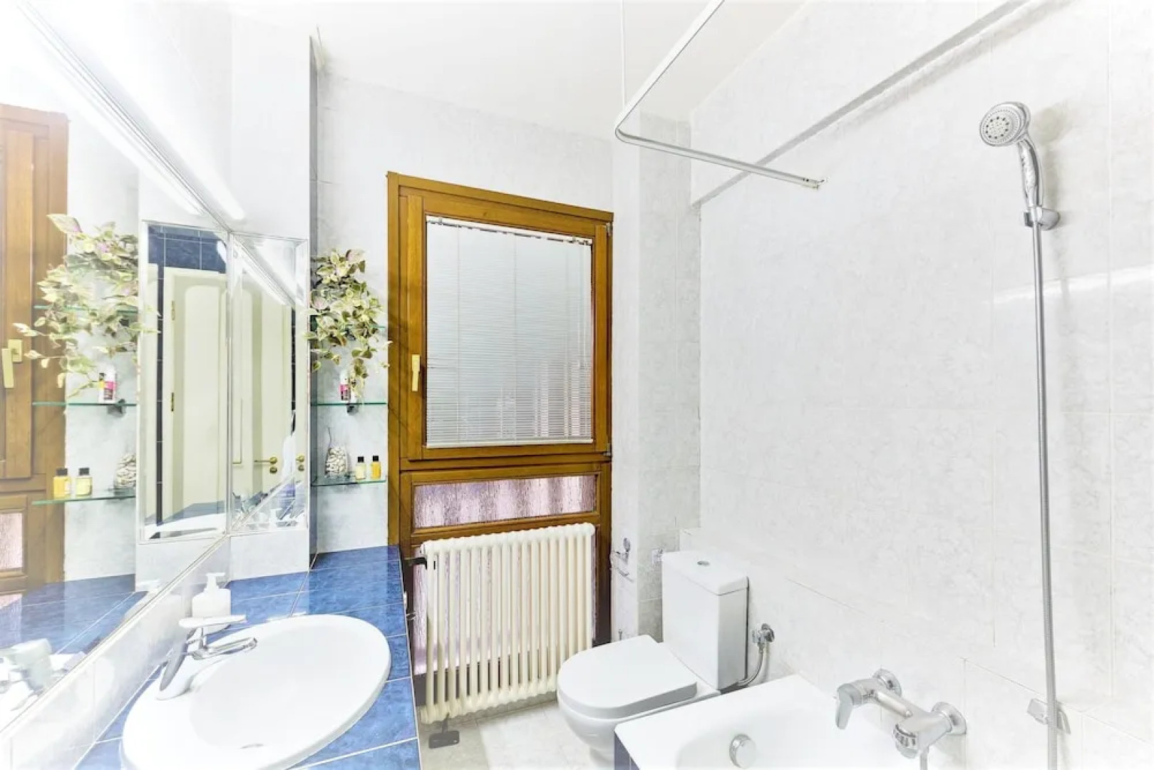 House With 4 Bedrooms in Agios Vasilios, With Wonderful sea View, Enclosed Garden and Wifi