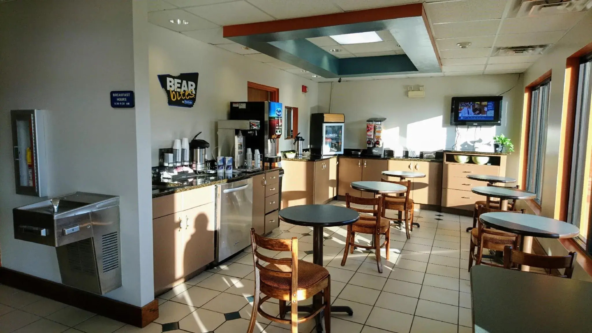 Travelodge by Wyndham Knoxville East