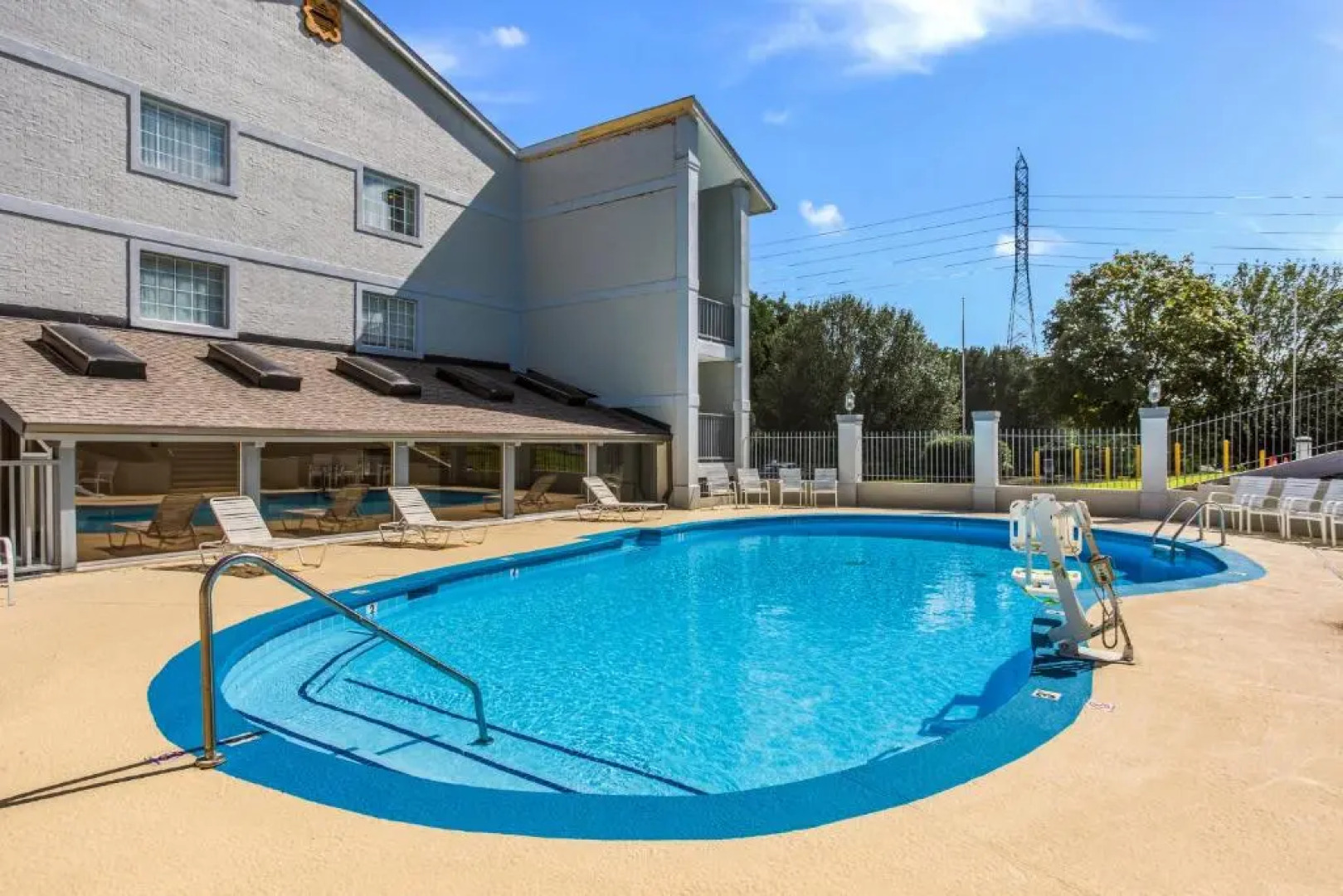 Red Lion Inn & Suites Nashville Airport