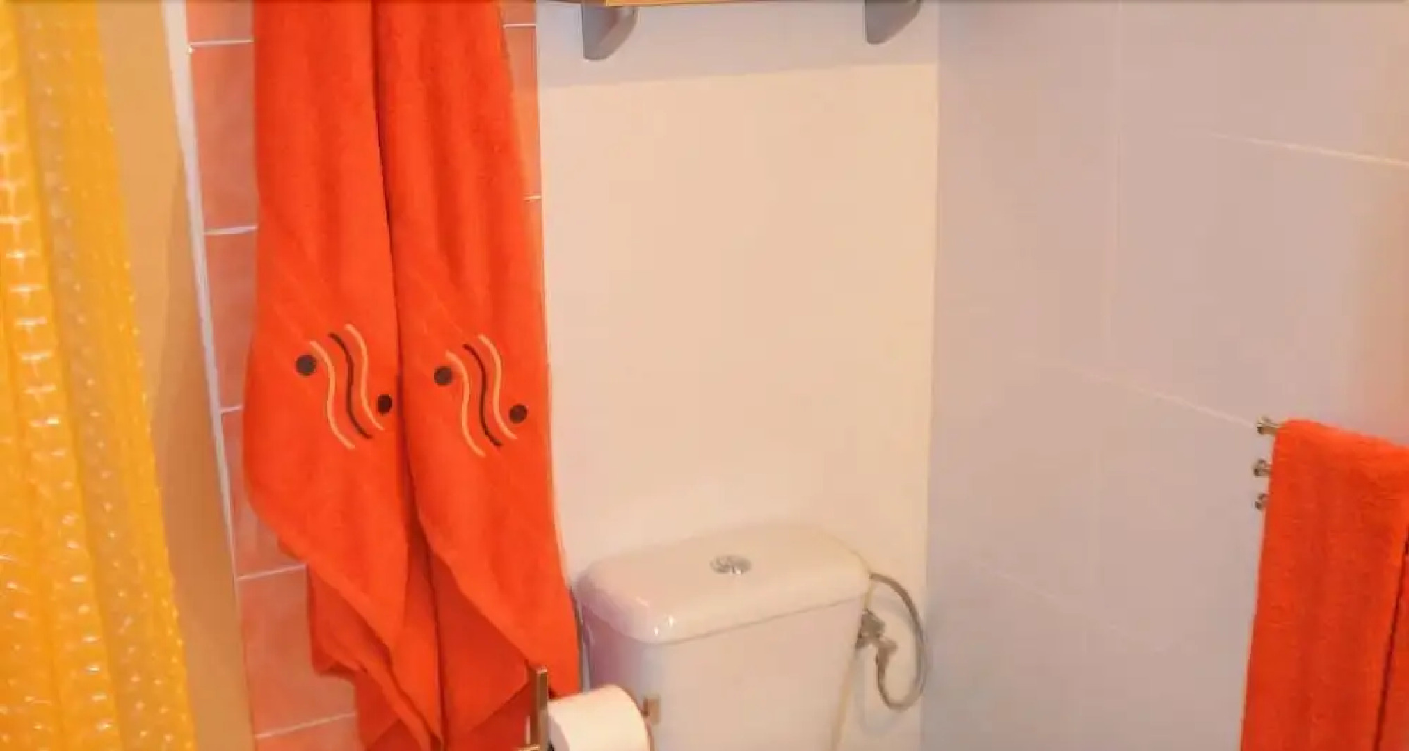 El Almendro y la Montaña