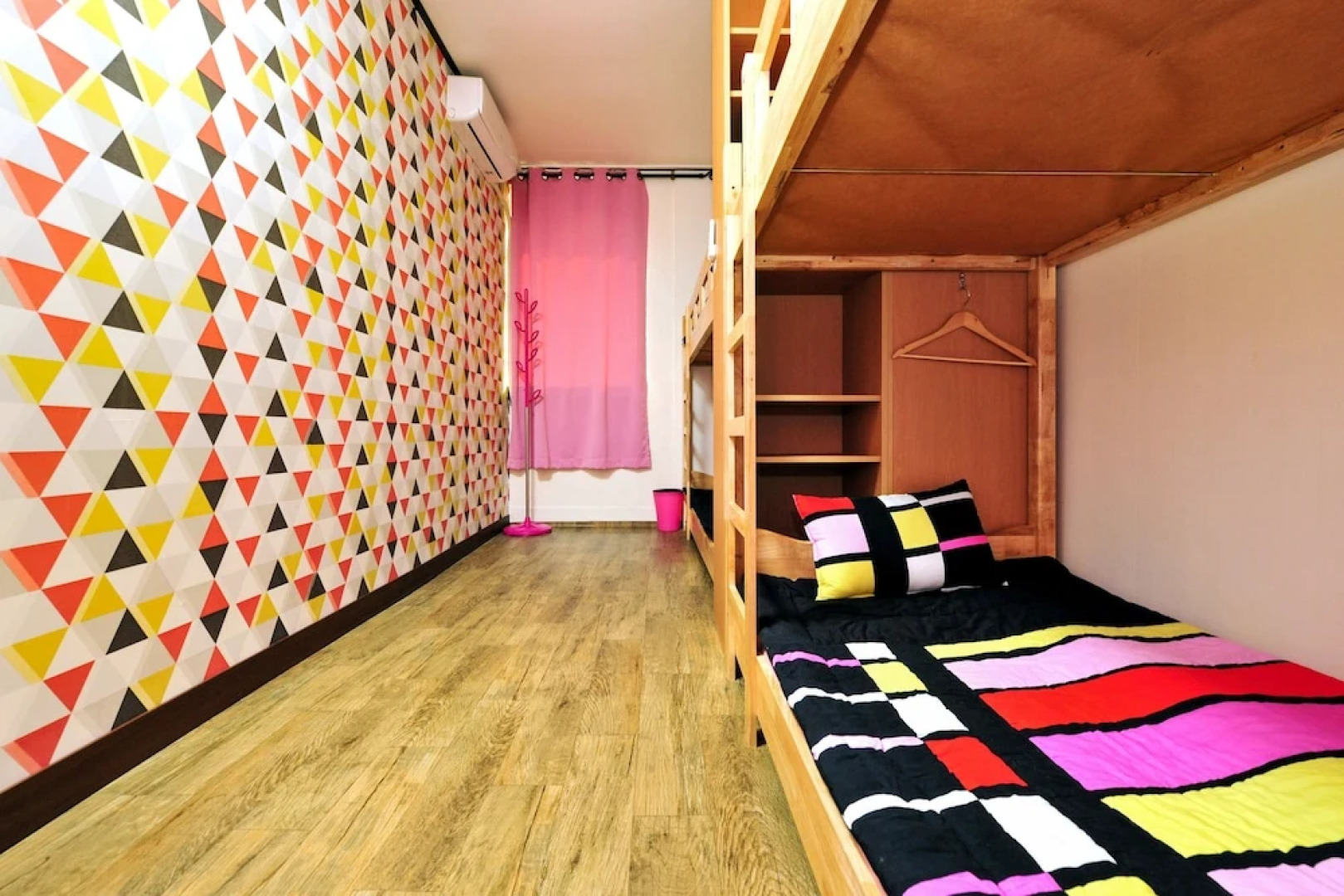 Jarasum Guesthouse - Hostel