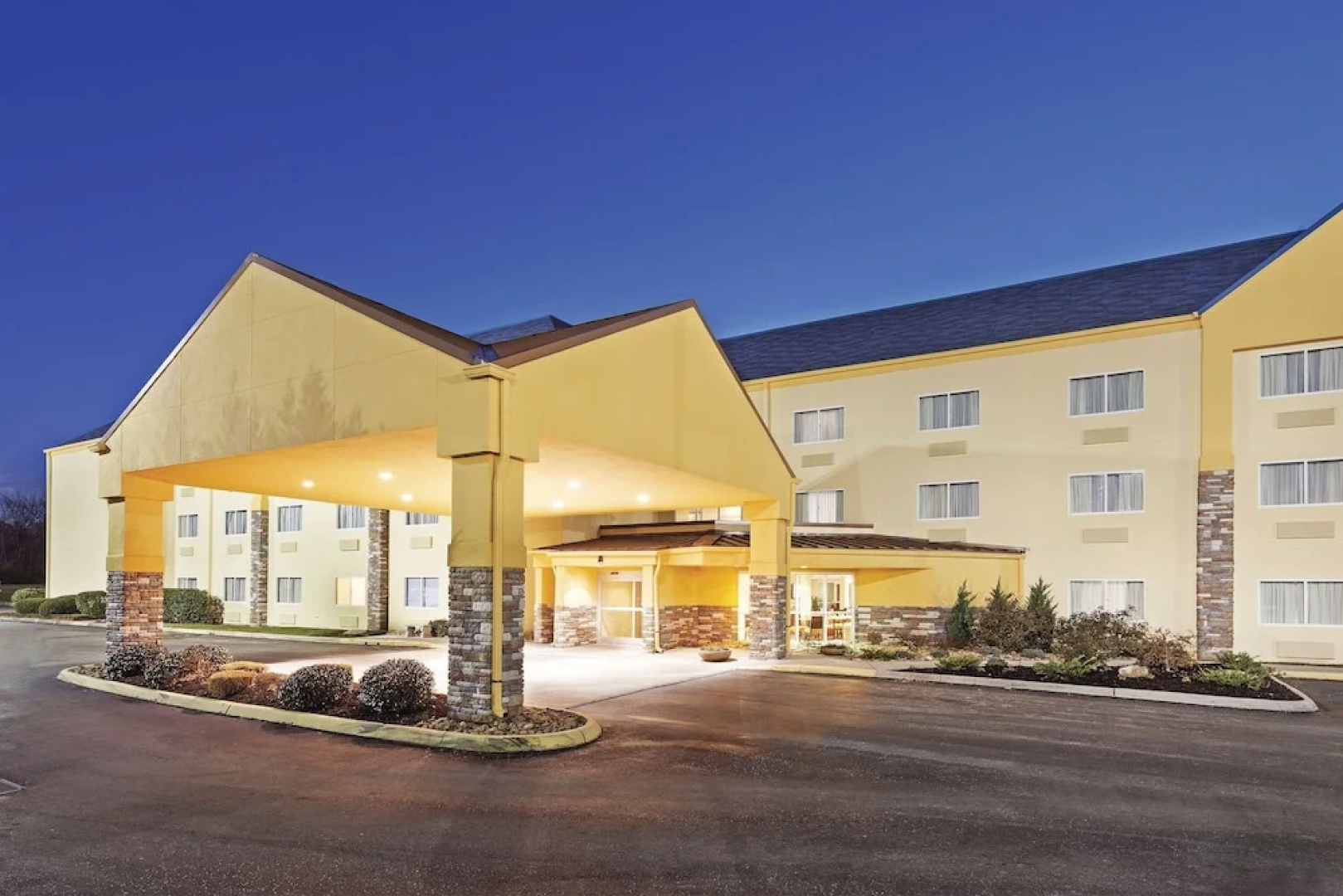 La Quinta Inn & Suites Knoxville Airport