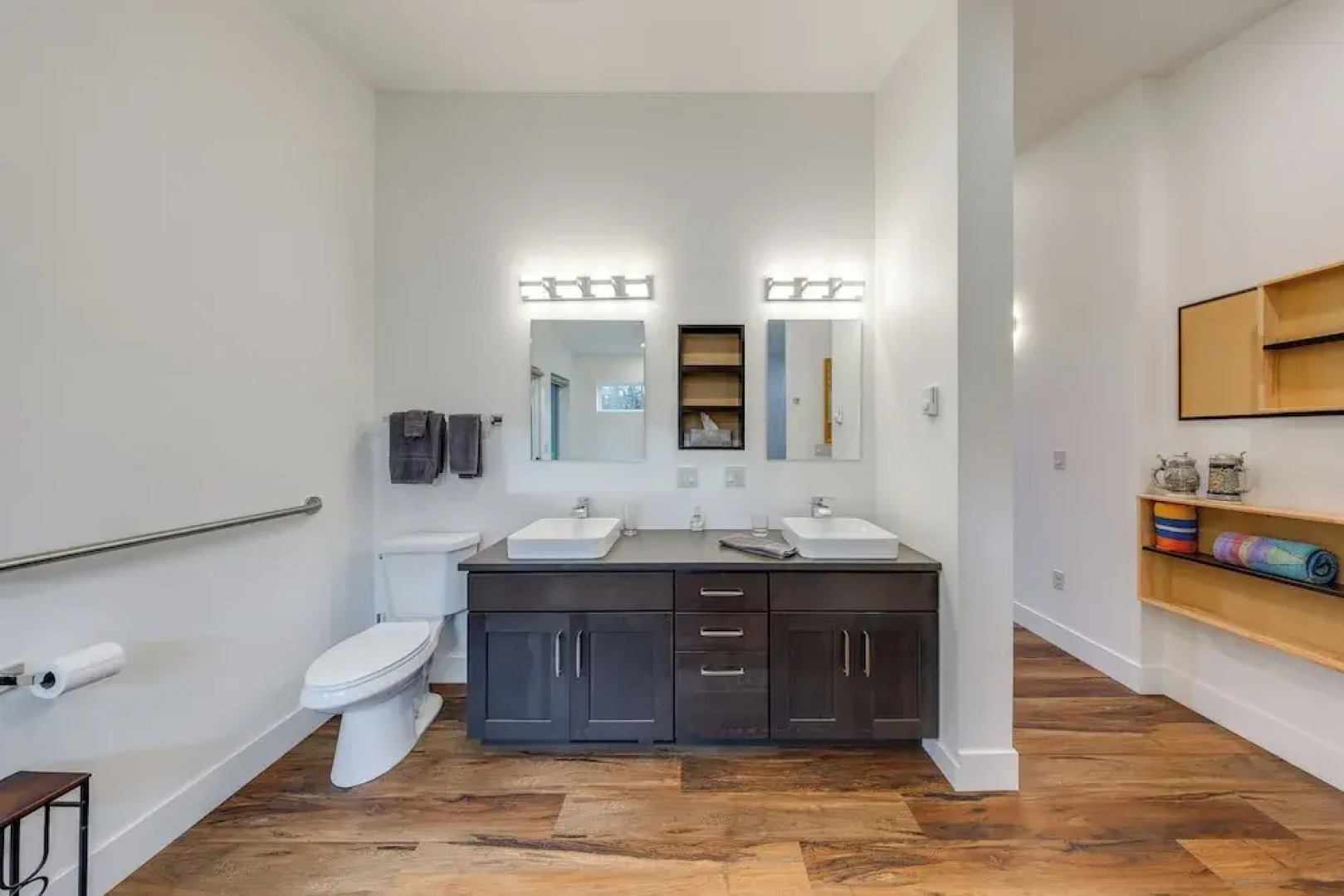 Waterfront Whidbey Island Hideaway w/ Beach Access