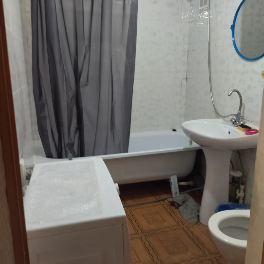 Дом около парка