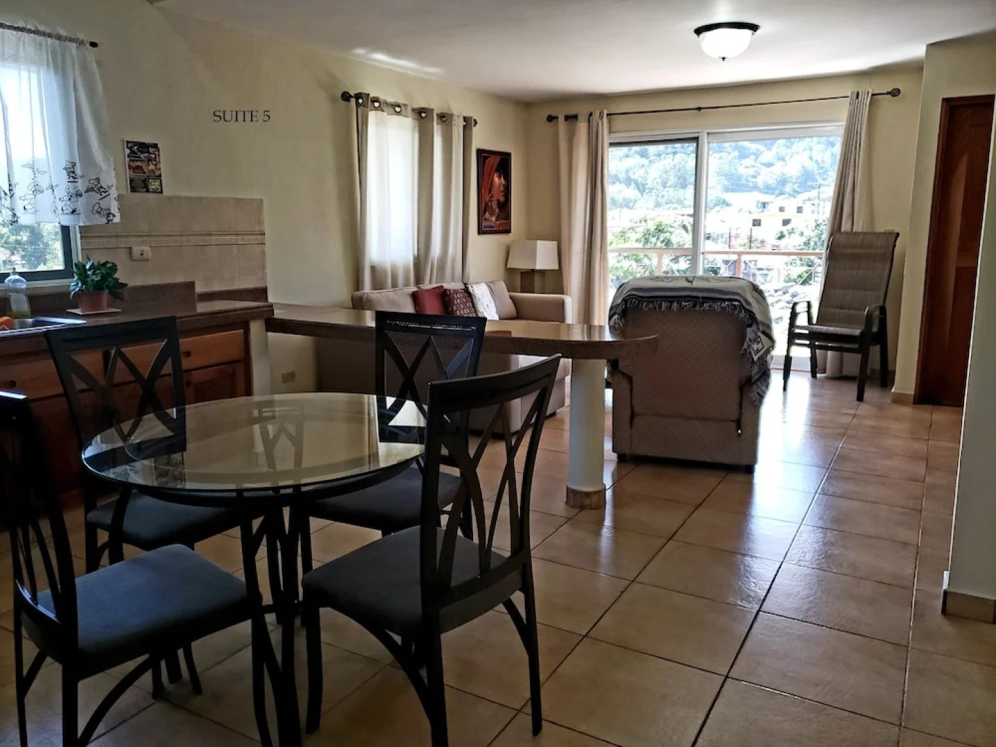 El Oasis Hotel y Restaurante