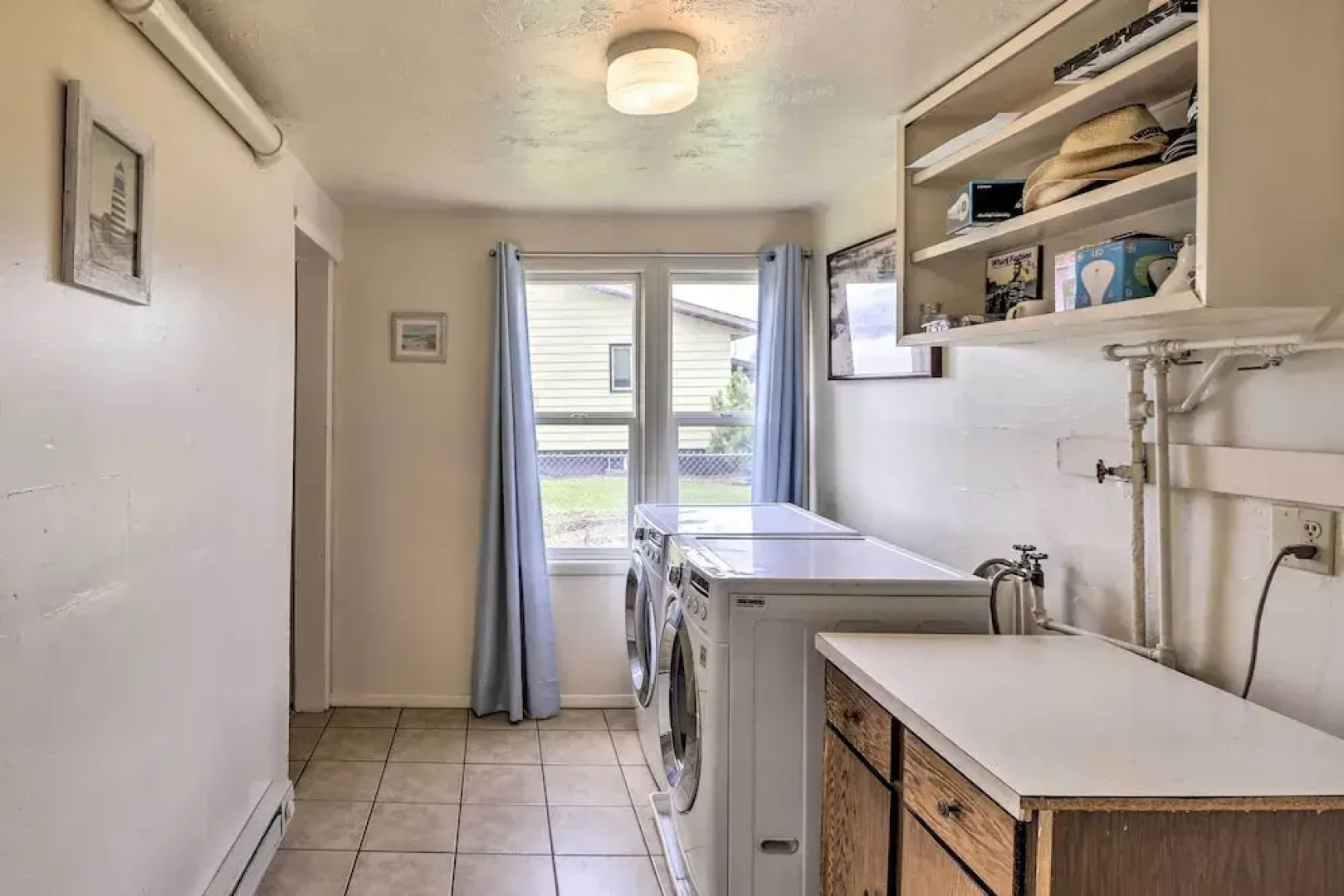 Pet-friendly Home w/ Yard & Mountain Views!