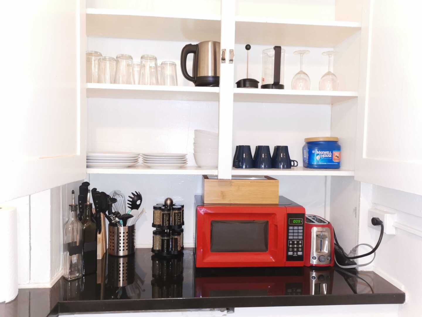 Cozy 1BR 1Bath | Fast Wifi! Great Location!