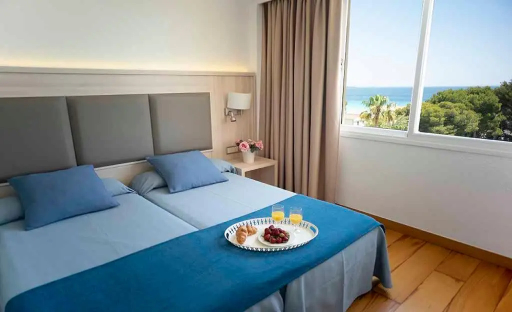 Hotel Ivory Playa Sports & Spa