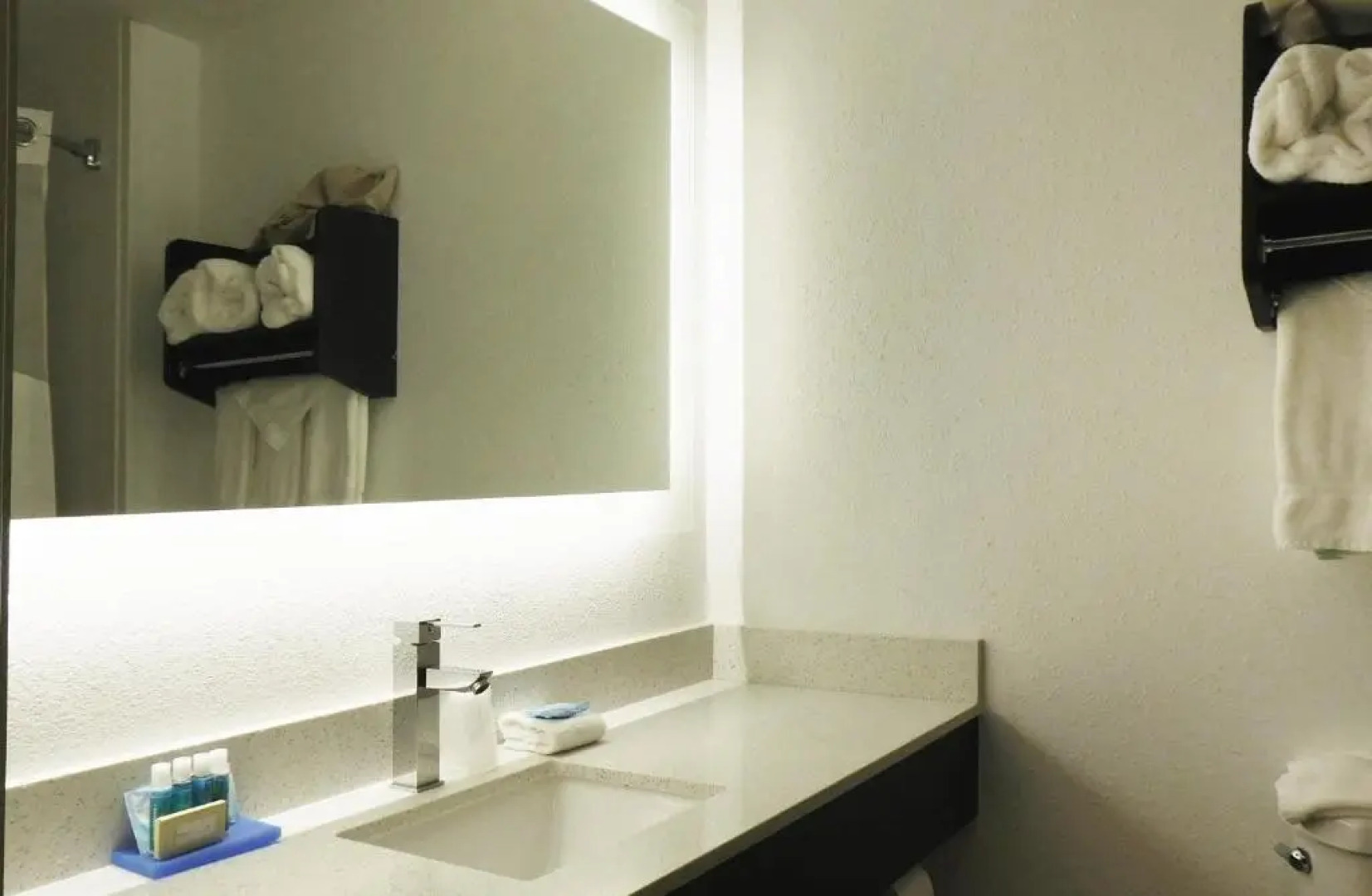 Holiday Inn Express Coventry S - West Warwick Area