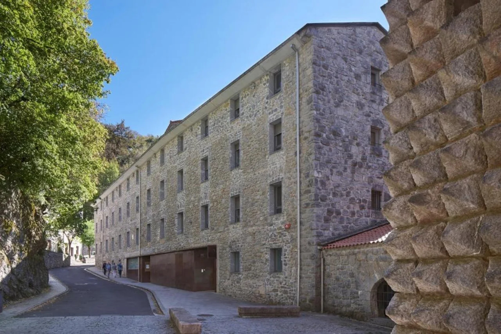 Iraipe Santuario De Arantzazu Hotel