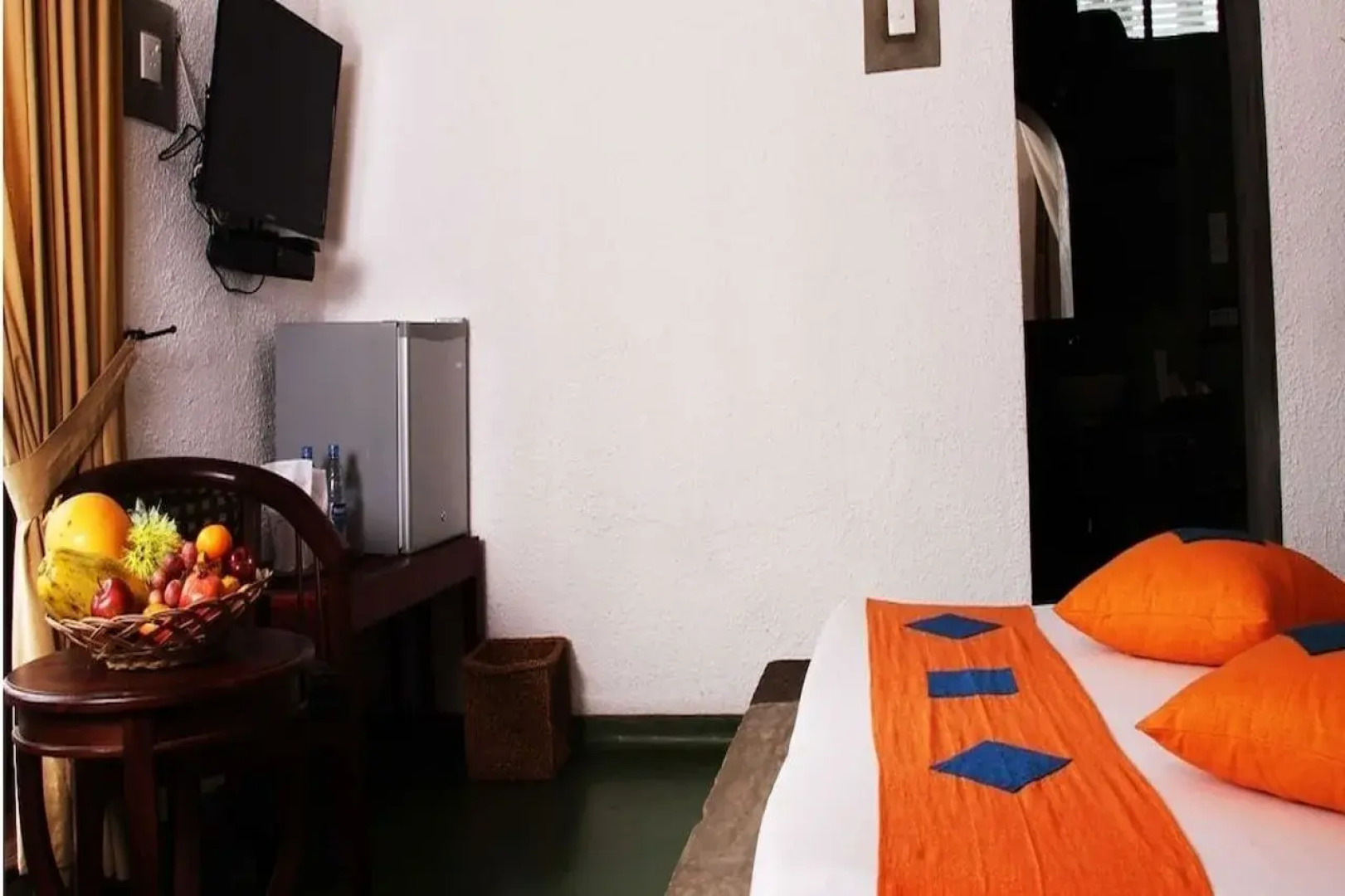 Serendip Stone Hotel and Bungalow