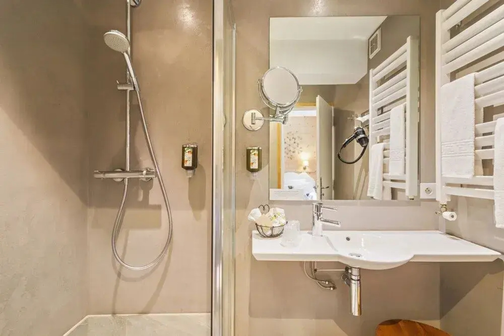 Hôtel & Chalets Le Samovar