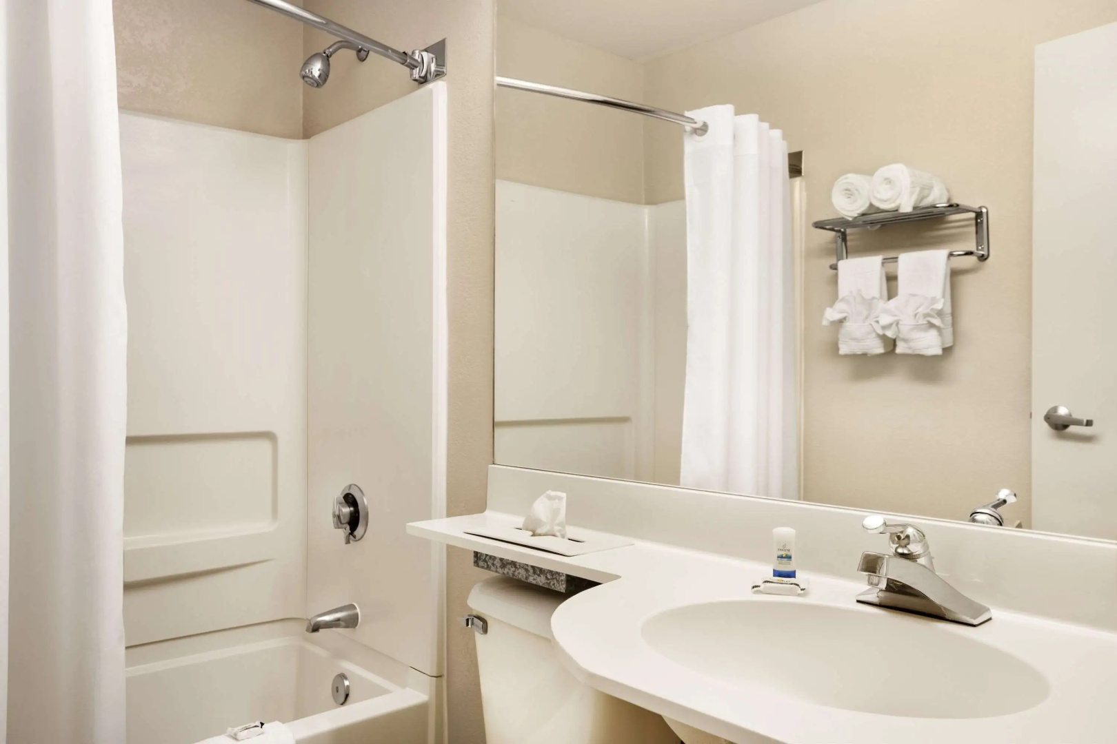 Microtel Inn by Wyndham Louisville East