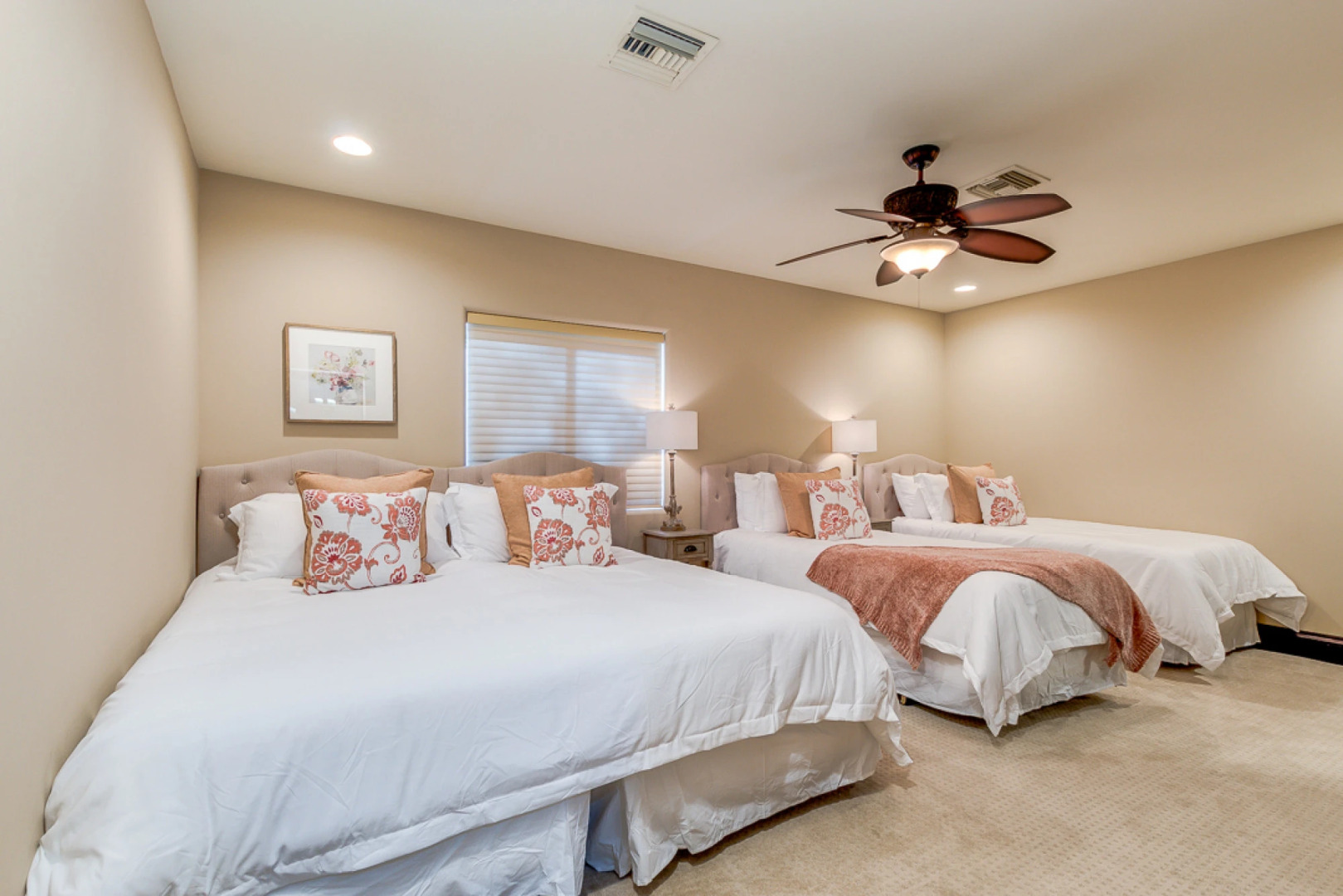 Your Oasis-Private Estate Resort 6Bdrm/5.5 Bath/Pool Misters