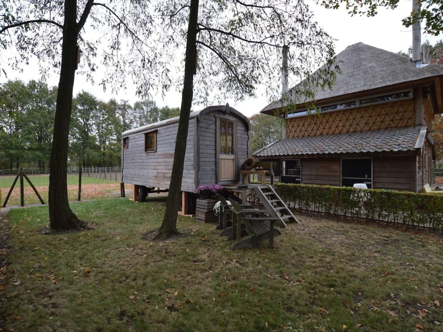 Charming Cottage in Zeeland with Hot Tub