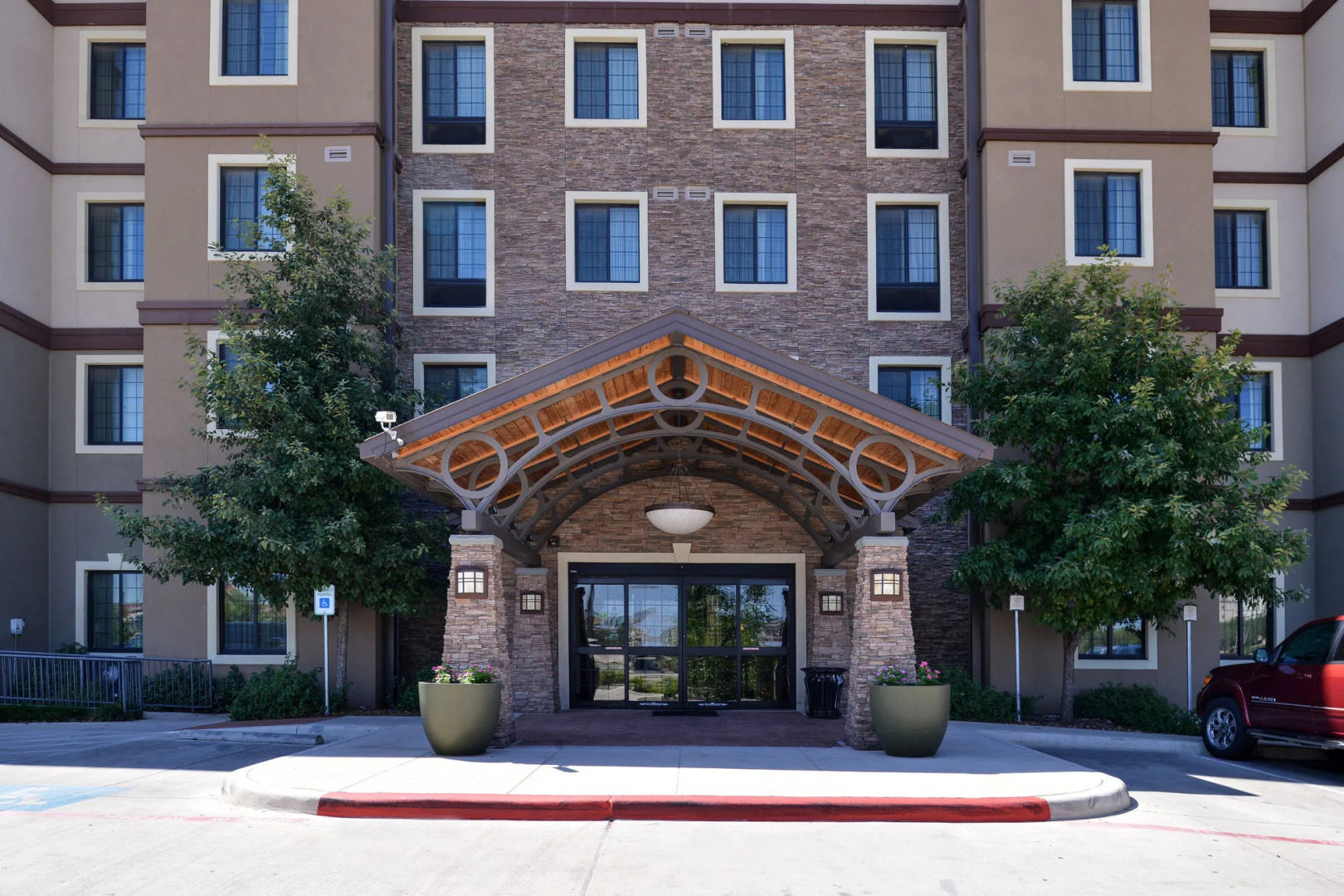 Staybridge Suites Stone Oak by IHG