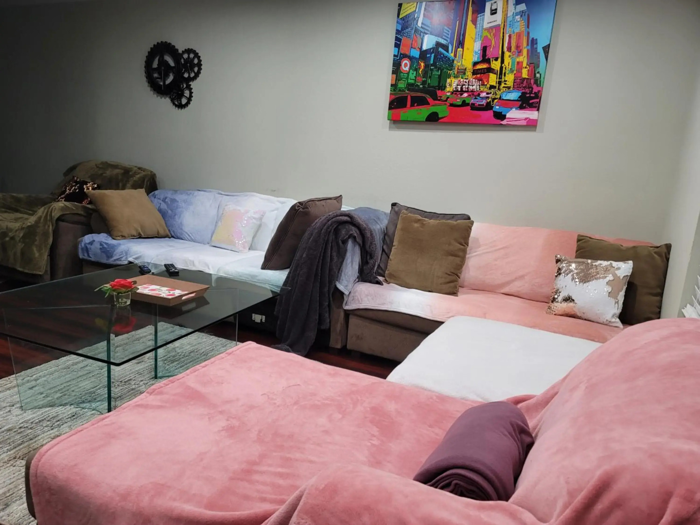 House with private swimming pool 3-6-8 f deep