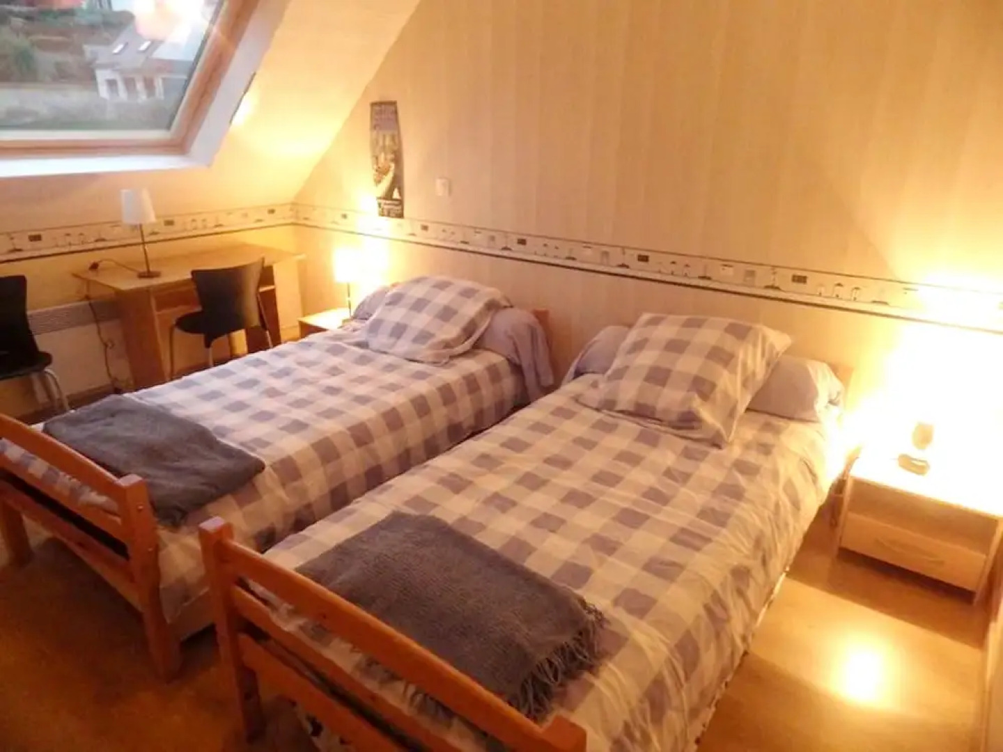 Apartment With 2 Bedrooms in Saint-pol-de-léon, With Wonderful sea View, Enclosed Garden and Wifi