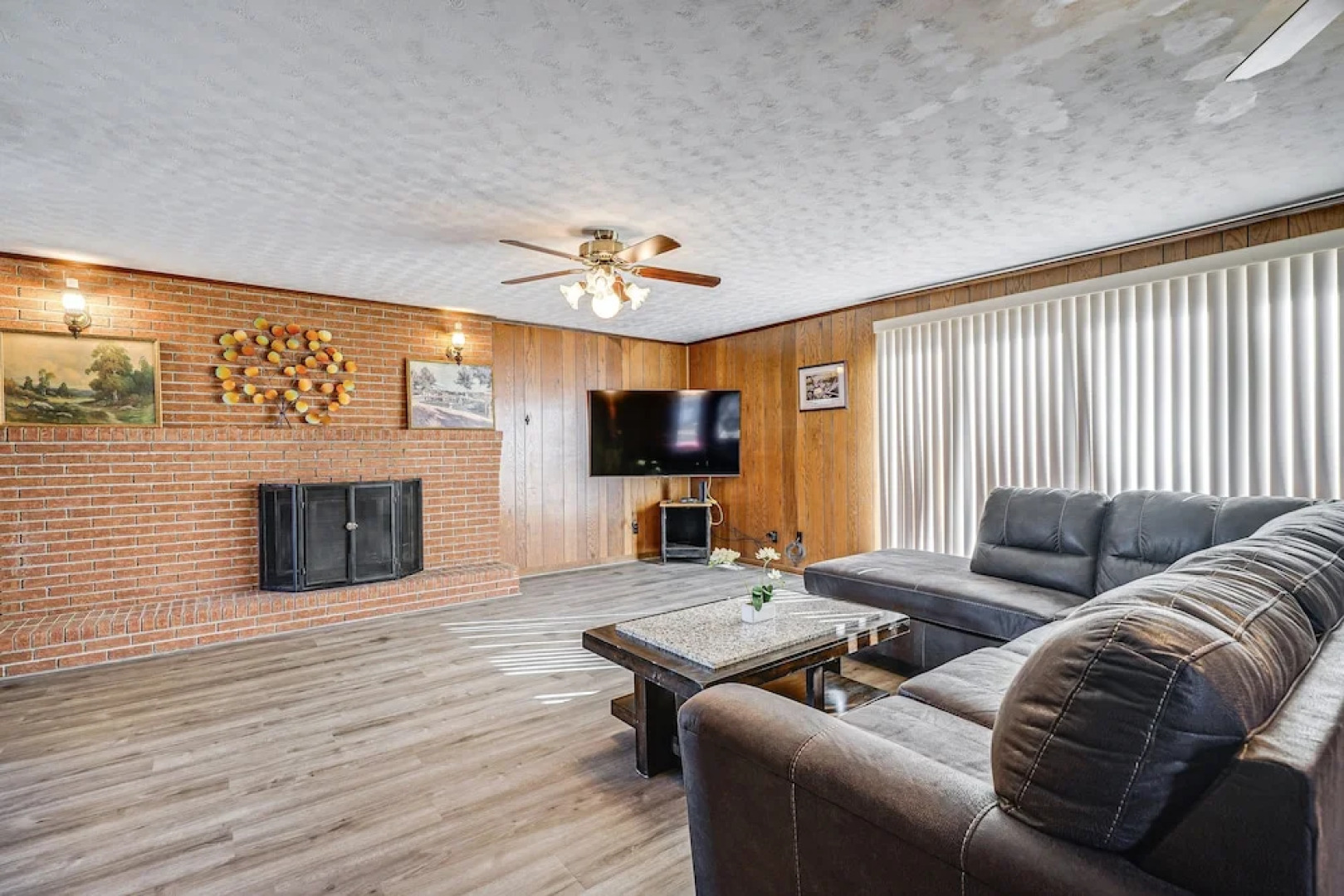 Sneads Ferry Vacation Rental - Walk to Boat Ramp!