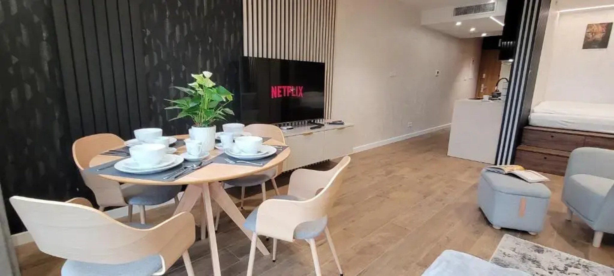 PLATiNIUM RESIDENCE&SPA BASEN-SAUNA CENTRUM