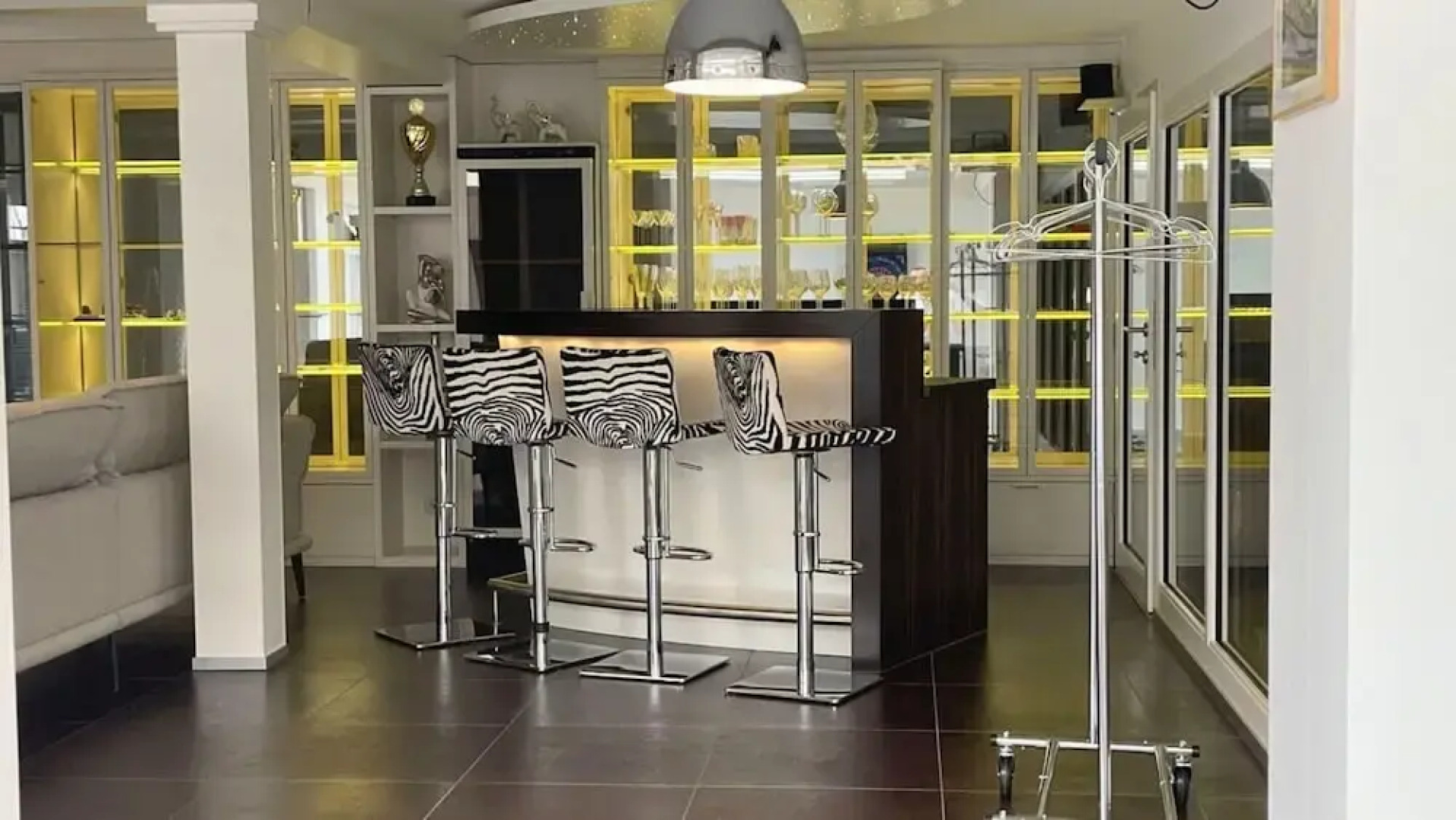 Apartment With Bar, Recreation Room in Kastellaun