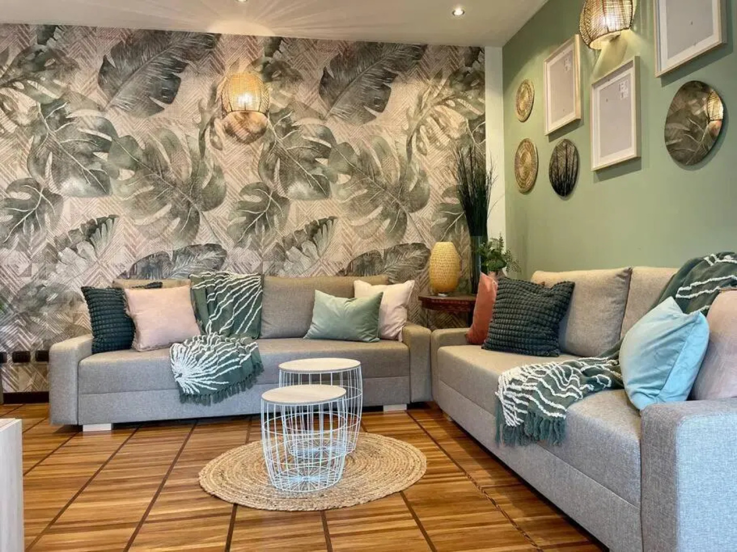 MY HUMBLE HOUSE: appartamento con vista lago e giardino uso esclusivo