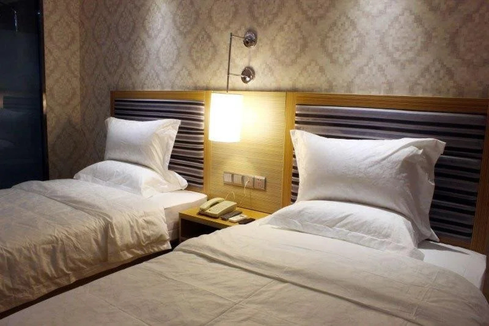 Echarm Nanning Railway Station Metro Station