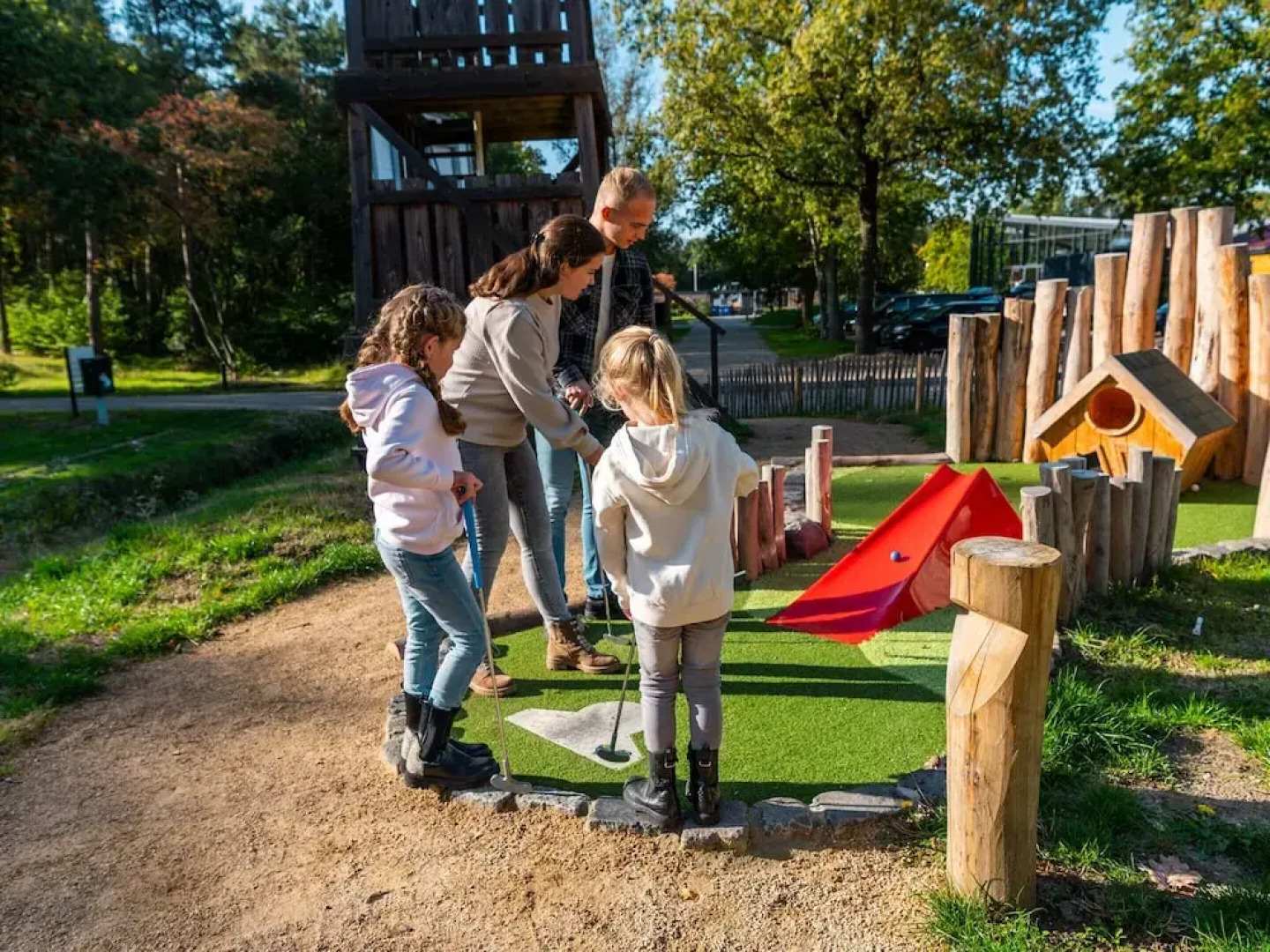 Wooden Chalet Near Three National Parks