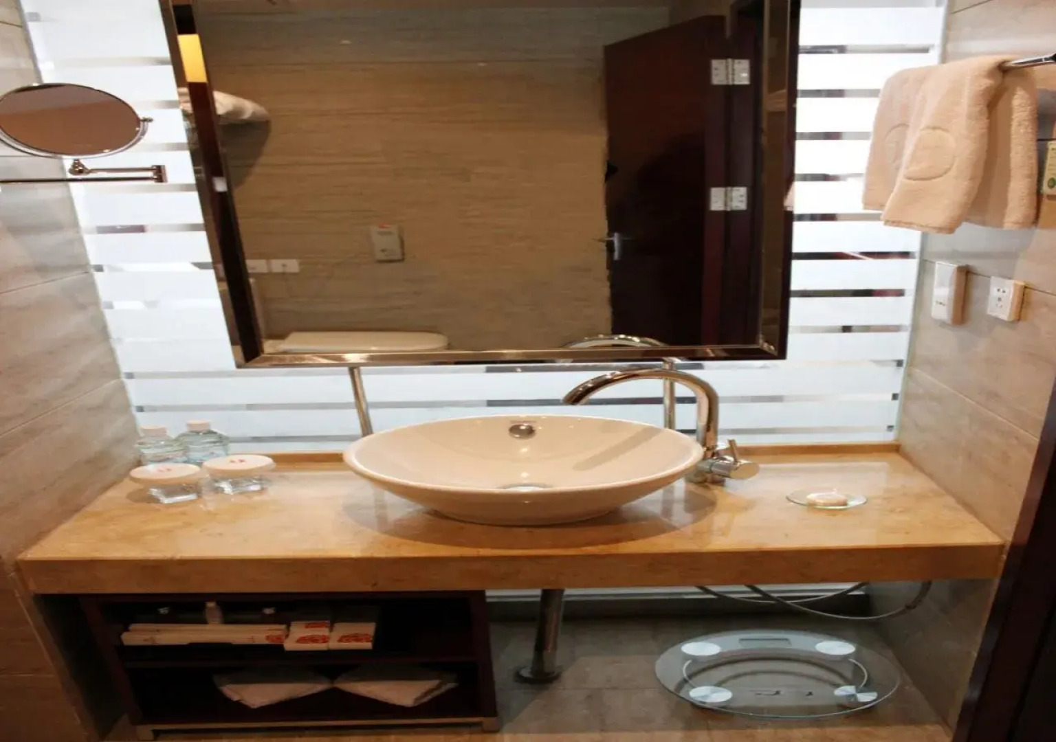 Fengyan Jianguo Hotel