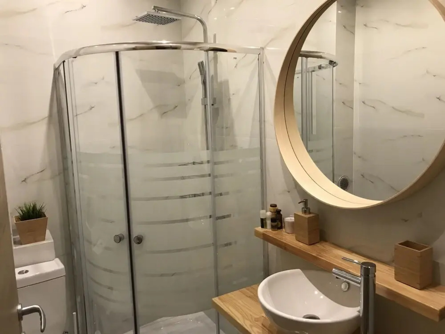 Flight Apartment Airport