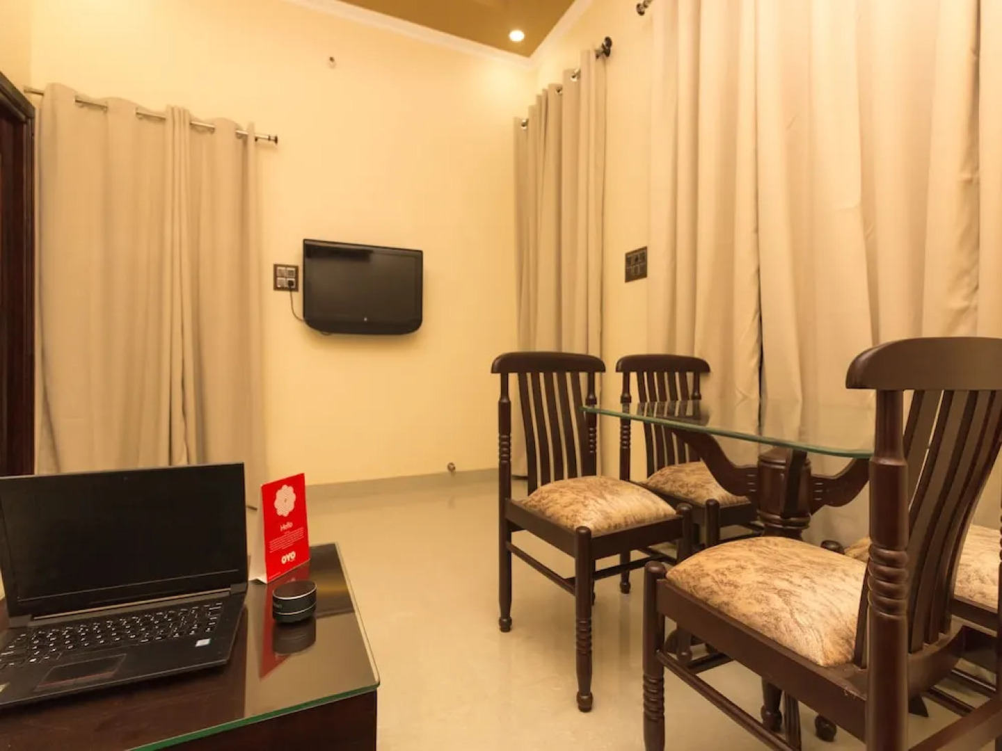 OYO 16725 Home Modern 1 BHK Villa Sheela Chowk